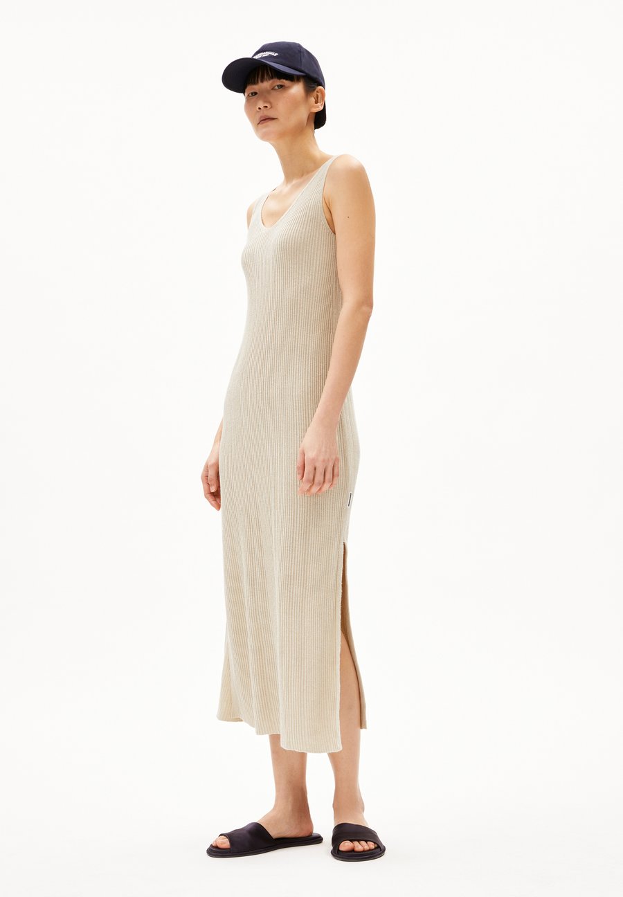 Платье ARMEDANGELS CINDAA LINO, Raw White/Off-White
Платье ARMEDANGELS CINDAA LINO, Raw White/Off-White