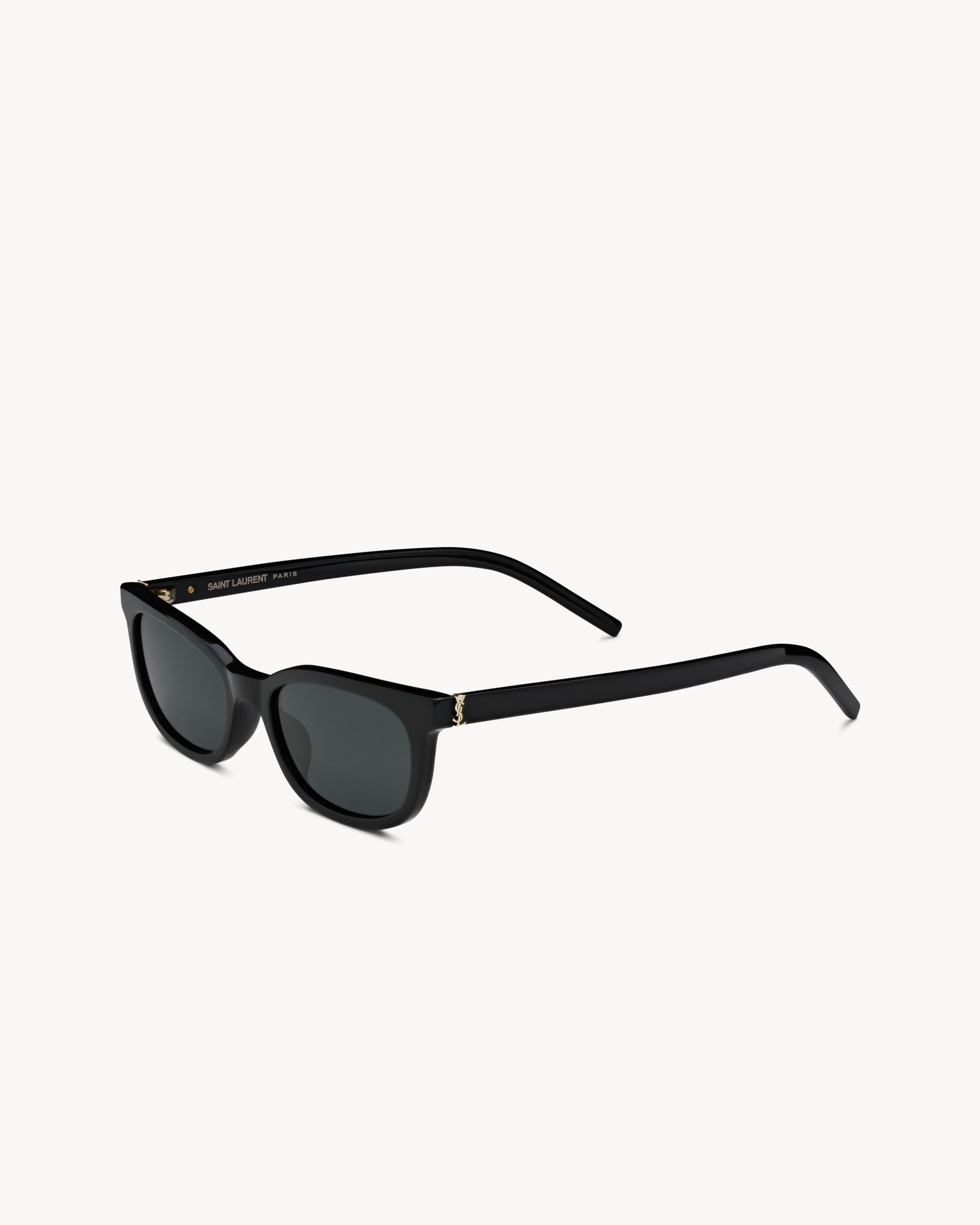 Солнцезащитные очки SL M160 Saint Laurent, черный
Солнцезащитные очки SL M160 Saint Laurent, черный