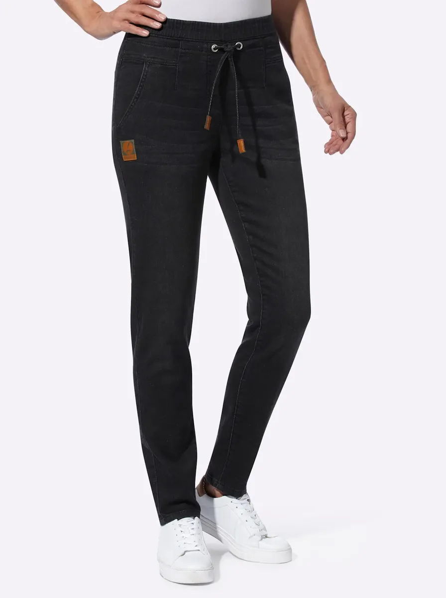 Не определено Брюки-джоггеры (1 шт.), черный
Не определено Брюки-джоггеры (1 шт.), черный