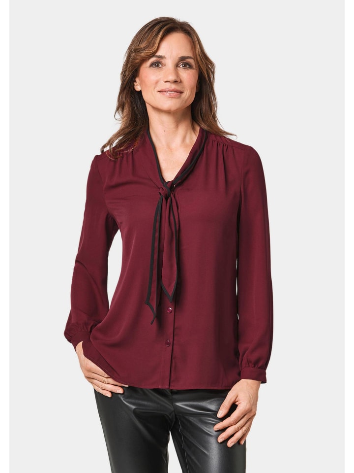 Короткий размер: Блузка с бантом. Блузка бордового цвета, подчеркивающая фигуру. GOLDNER
Короткий размер: Блузка с бантом. Блузка бордового цвета, подчеркивающая фигуру. GOLDNER