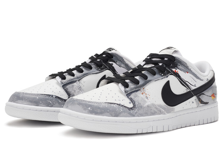 Кроссовки Nike Dunk, белый/серый
Кроссовки Nike Dunk, белый/серый