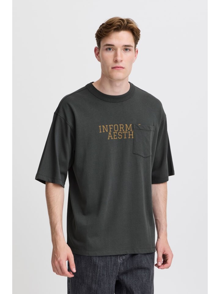 Футболка CASUAL FRIDAY T-Shirt CFTUE tee with print and chestpocket 20505315 modernes T-shirt in
Футболка CASUAL FRIDAY T-Shirt CFTUE tee with print and chestpocket 20505315 modernes T-shirt in