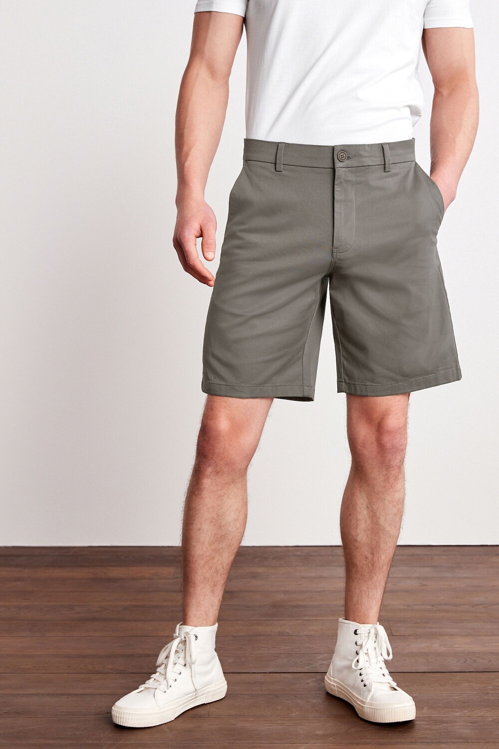 Эластичные шорты-чиносы Next, серый
Эластичные шорты-чиносы Next, серый