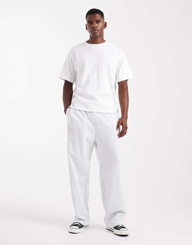 Свободные спортивные брюки Jack & Jones светло-серого цвета
Свободные спортивные брюки Jack & Jones светло-серого цвета