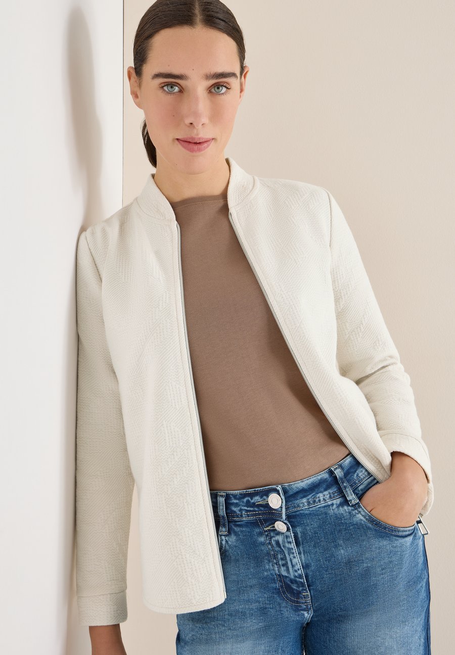 Кардиган Cecil Cardigan, Grau/Beige
Кардиган Cecil Cardigan, Grau/Beige