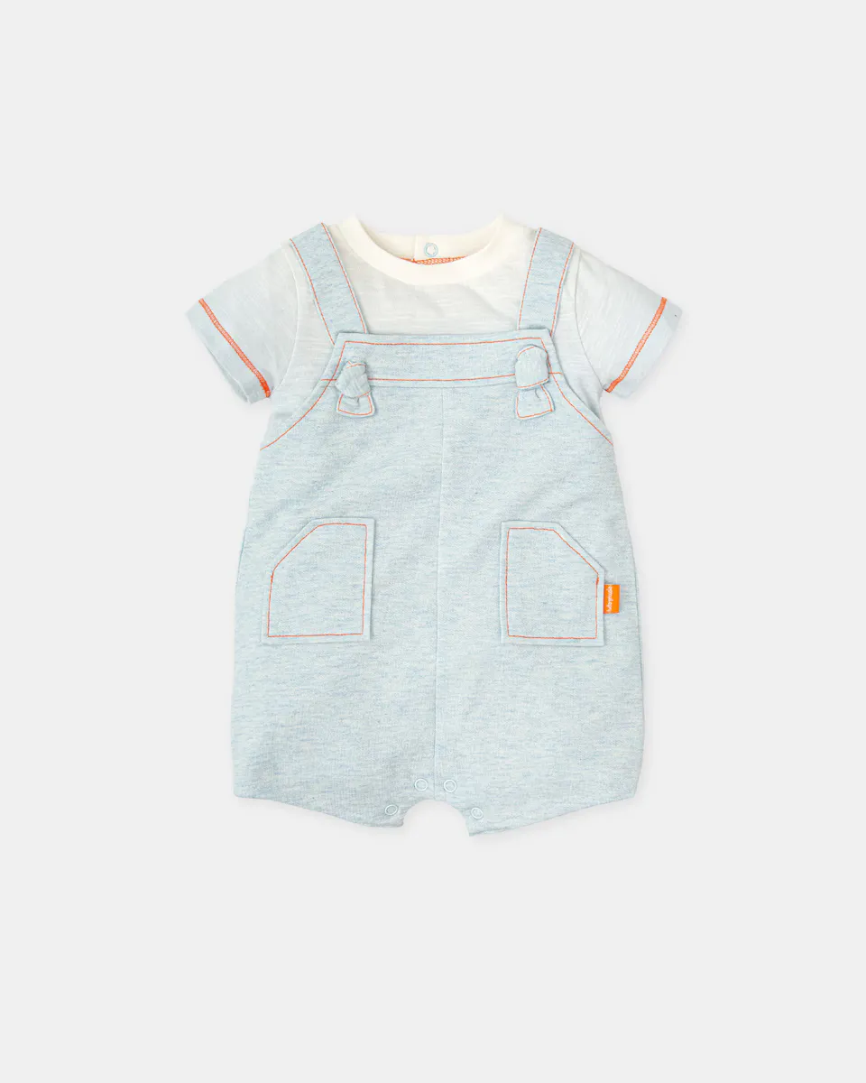 Короткий комбинезон для мальчика 2 в 1 фарфорового цвета Tutto Piccolo, светло-голубой 
Короткий комбинезон для мальчика 2 в 1 фарфорового цвета Tutto Piccolo, светло-голубой