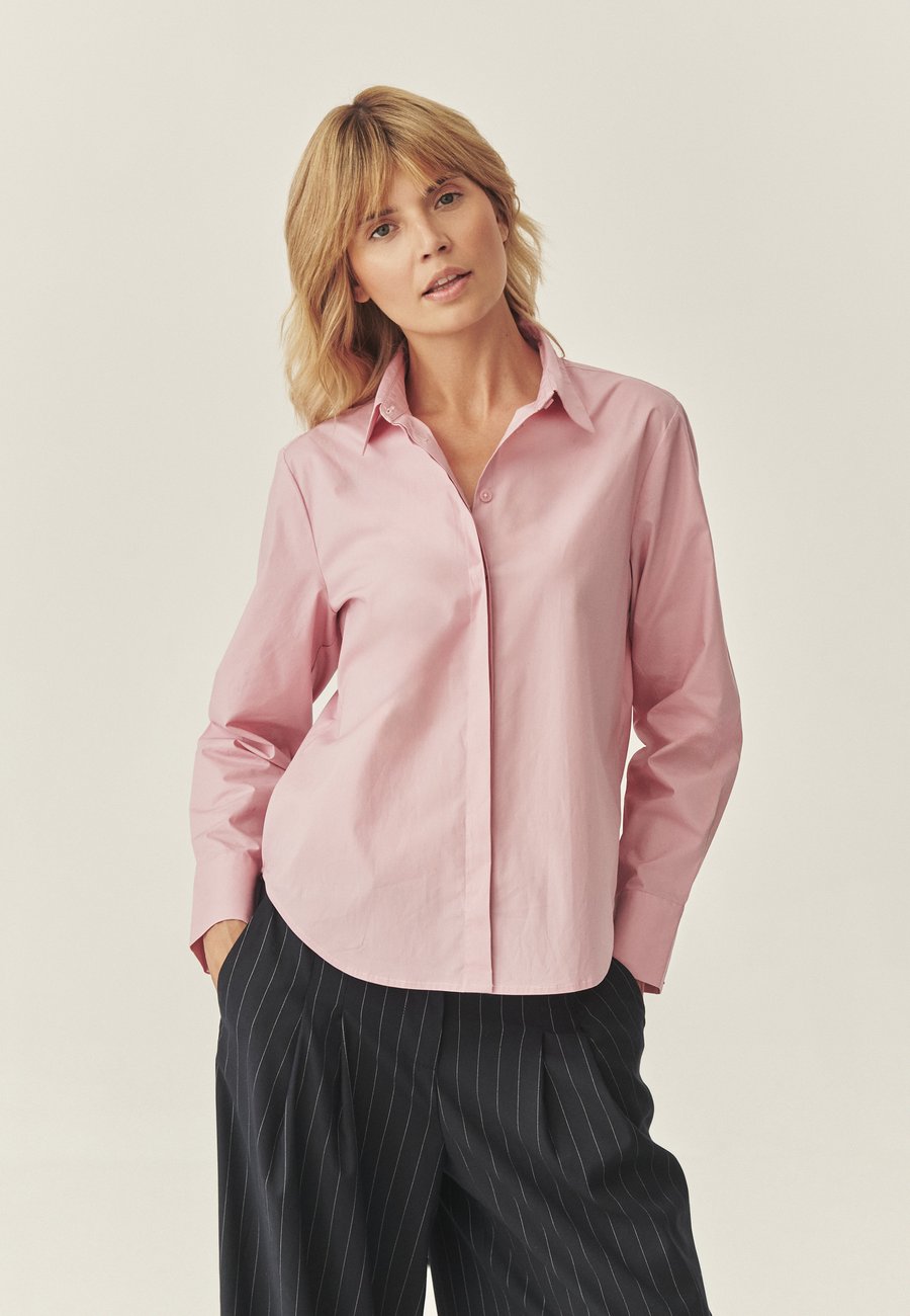 Блуза TATUUM Button-down blouse, Light Pink
Блуза TATUUM Button-down blouse, Light Pink