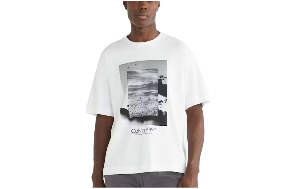 Футболка мужская белая Calvin Klein, белый 
Футболка мужская белая Calvin Klein, белый