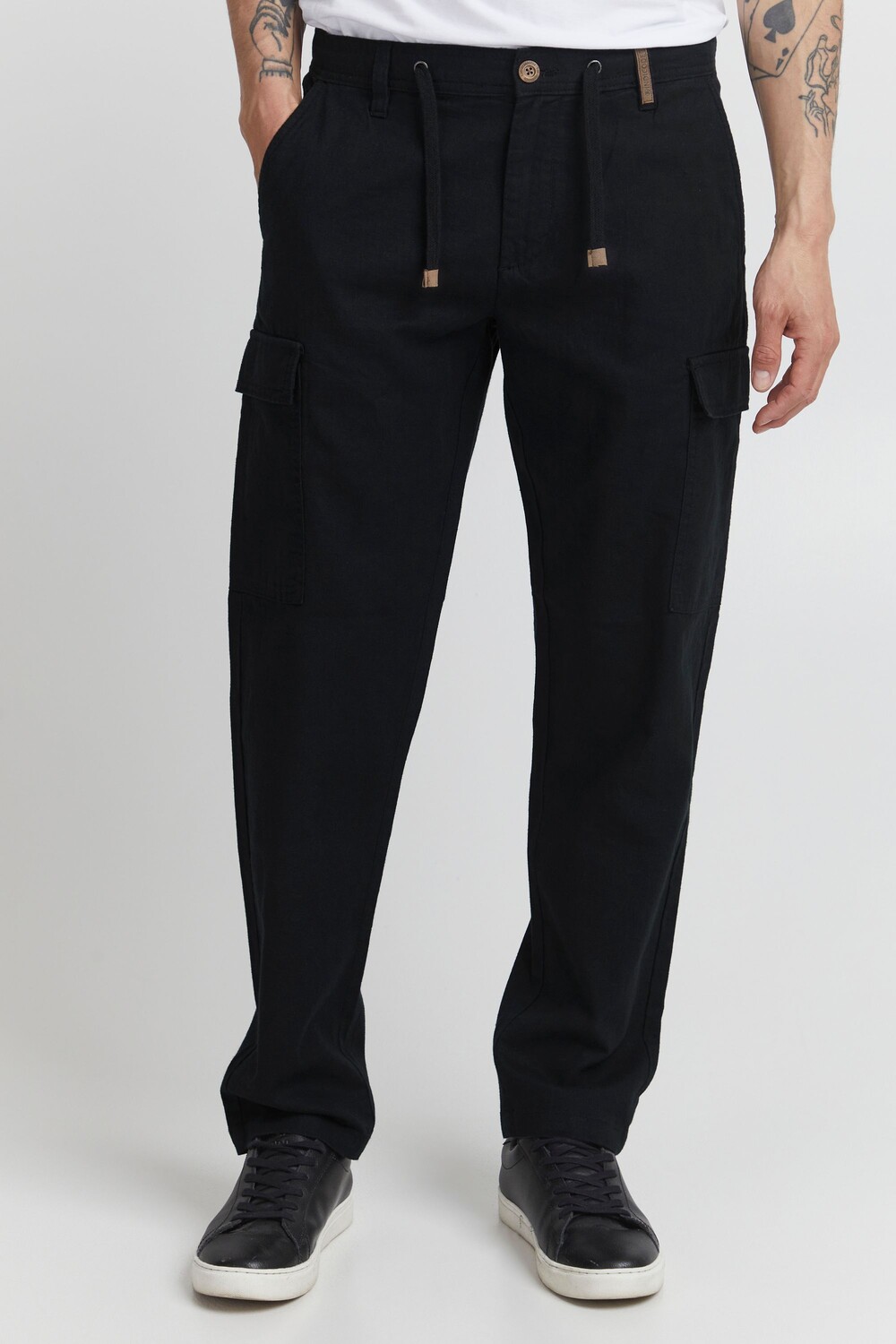 Тканевые брюки INDICODE Cargo, черный
Тканевые брюки INDICODE Cargo, черный