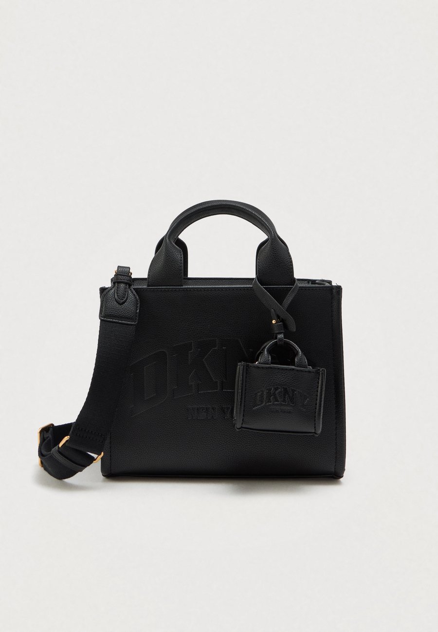 Сумка DKNY HADLEE TOTE, Black/Gold-Coloured/Black
Сумка DKNY HADLEE TOTE, Black/Gold-Coloured/Black