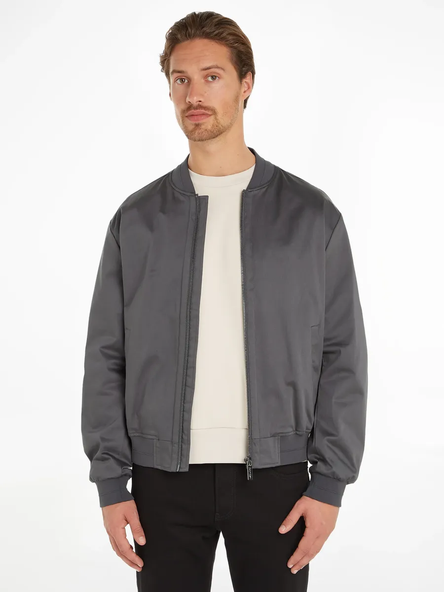 Куртка Calvin Klein для колледжа "SATEEN STRETCH HERO BOMBER", цвет Iron Gate
Куртка Calvin Klein для колледжа "SATEEN STRETCH HERO BOMBER", цвет Iron Gate