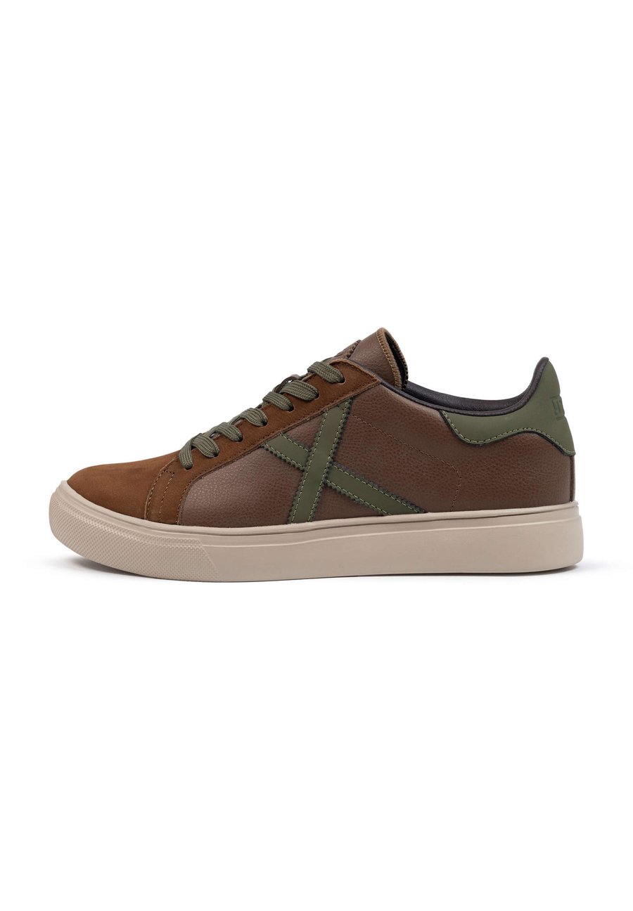 Кроссовки MUNICH Trainers, Brown
Кроссовки MUNICH Trainers, Brown