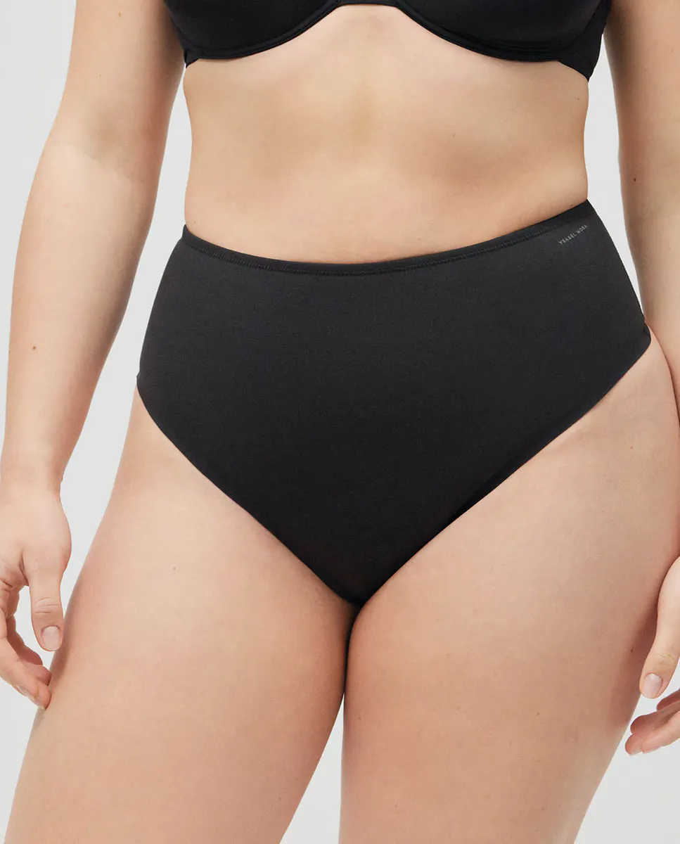 Стринги средней степени сжатия для уменьшения живота Ysabel Mora, черный
Стринги средней степени сжатия для уменьшения живота Ysabel Mora, черный