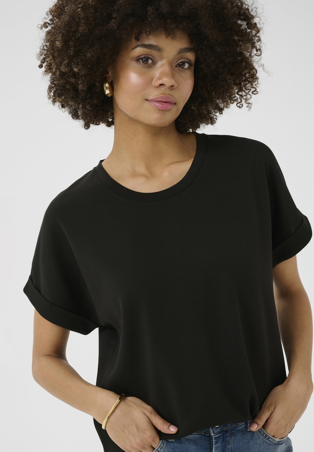 Базовая футболка CUAGGA CHABRINA SOFT Culture, черный
Базовая футболка CUAGGA CHABRINA SOFT Culture, черный