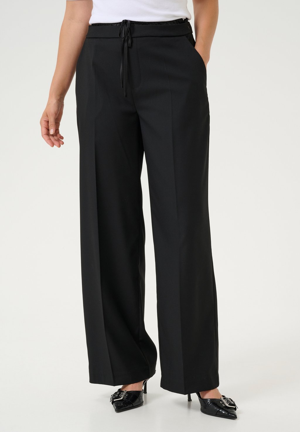 Брюки KAVINDY Kaffe, черный
Брюки KAVINDY Kaffe, черный