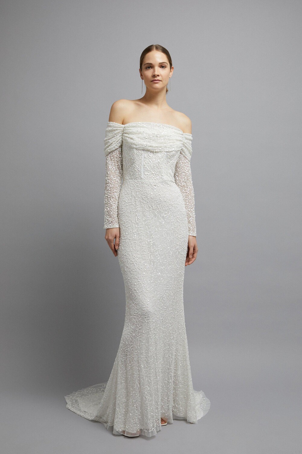 Драпированное платье макси с длинными рукавами и пайетками Coast, белый
Драпированное платье макси с длинными рукавами и пайетками Coast, белый