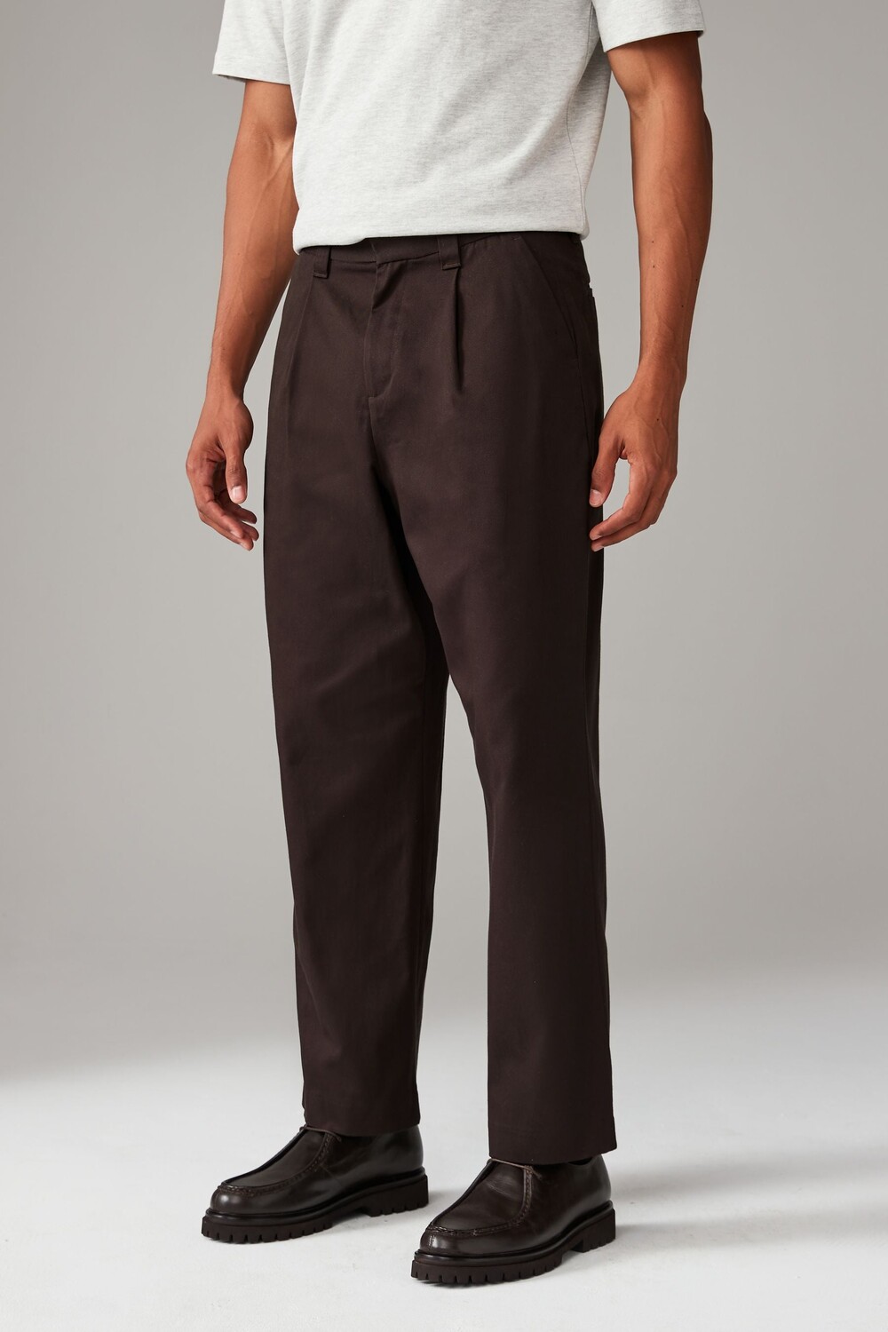 Изменить широкие брюки Next, коричневый
Изменить широкие брюки Next, коричневый