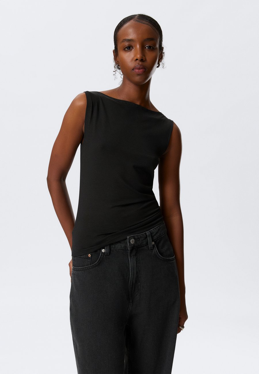 Топ Weekday ANNIE , Black
Топ Weekday ANNIE , Black