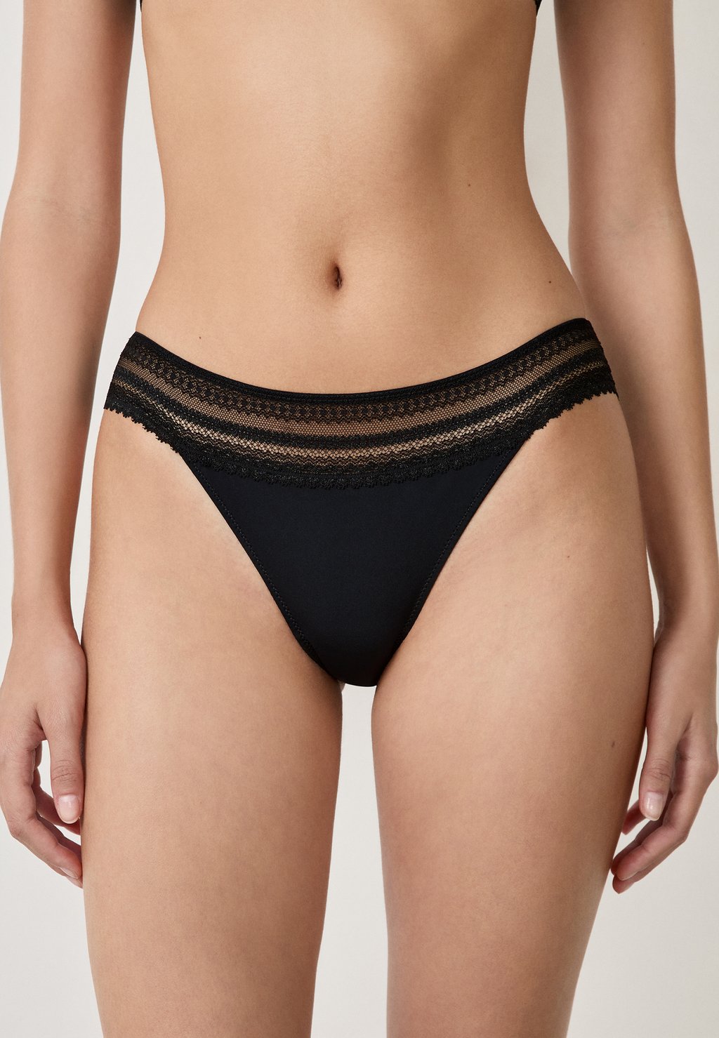 Трусы-брифы AURA Etam, черный
Трусы-брифы AURA Etam, черный