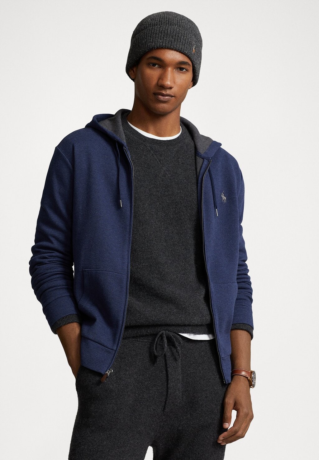 Толстовка на молнии LONG SLEEVE FULL ZIP Polo Ralph Lauren, весенний темно-синий вереск
Толстовка на молнии LONG SLEEVE FULL ZIP Polo Ralph Lauren, весенний темно-синий вереск