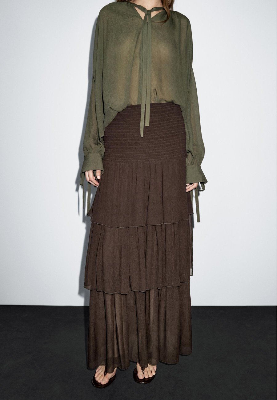 Юбка Massimo Dutti LONG RUFFLED, Mottled Dark Brown
Юбка Massimo Dutti LONG RUFFLED, Mottled Dark Brown