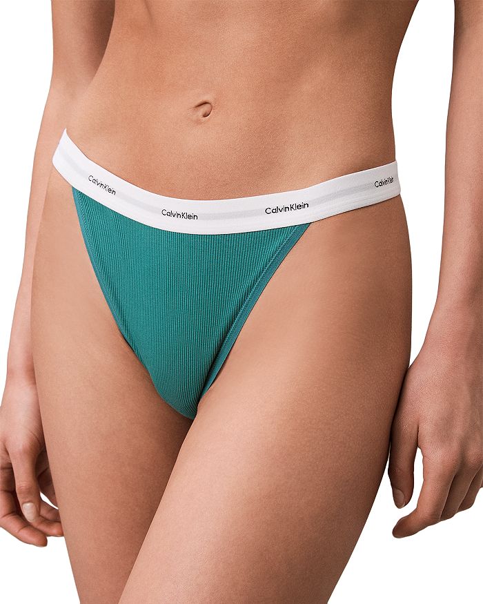 Танга с высокой посадкой Calvin Klein, зеленый
Танга с высокой посадкой Calvin Klein, зеленый