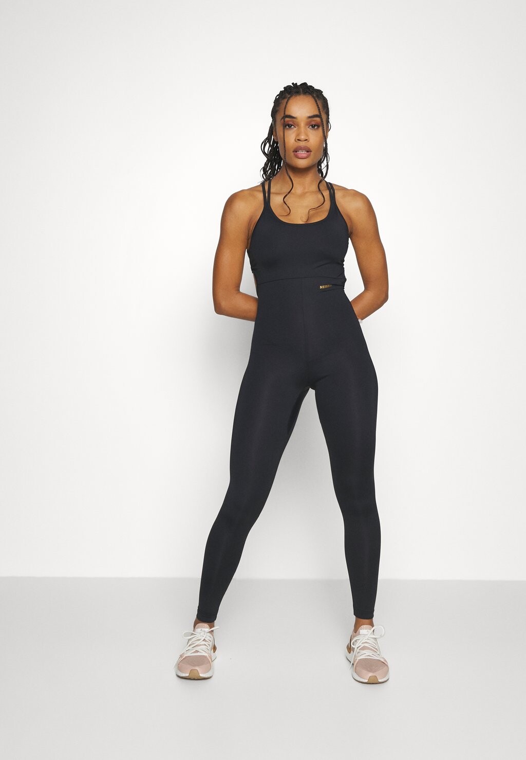 Спортивный костюм Nebbia, черный
Спортивный костюм Nebbia, черный