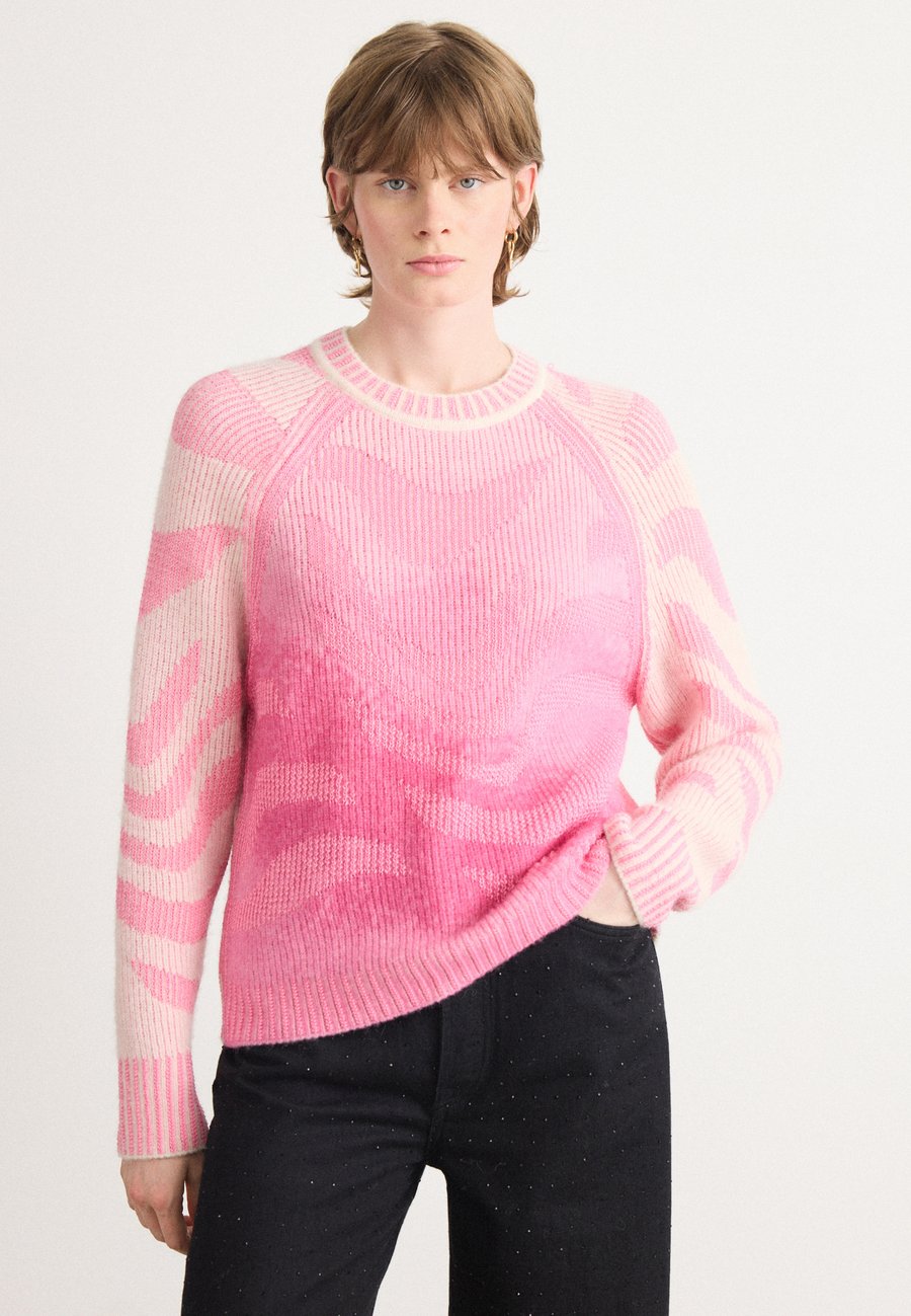 Джемпер Marc Cain Jumper, Lip Gloss/Light Pink
Джемпер Marc Cain Jumper, Lip Gloss/Light Pink