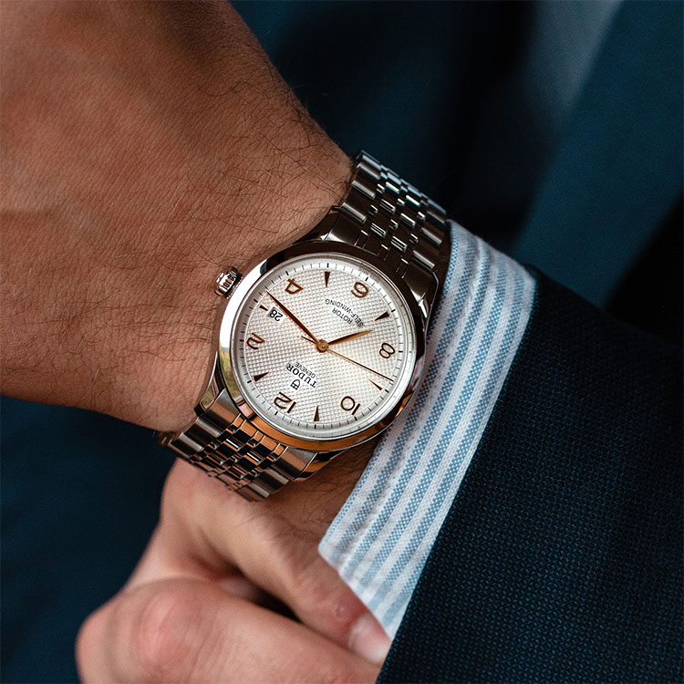 Мужские часы TUDOR из коллекции 1926
Мужские часы TUDOR из коллекции 1926