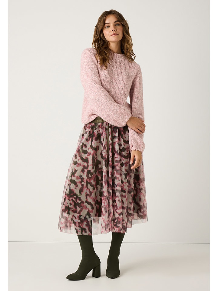 More & More Розовый свитер
More & More Розовый свитер