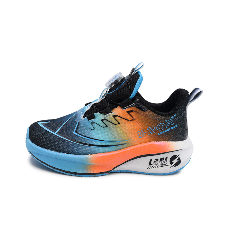 Детские кроссовки для тренировок Budding, синий
Детские кроссовки для тренировок Budding, синий