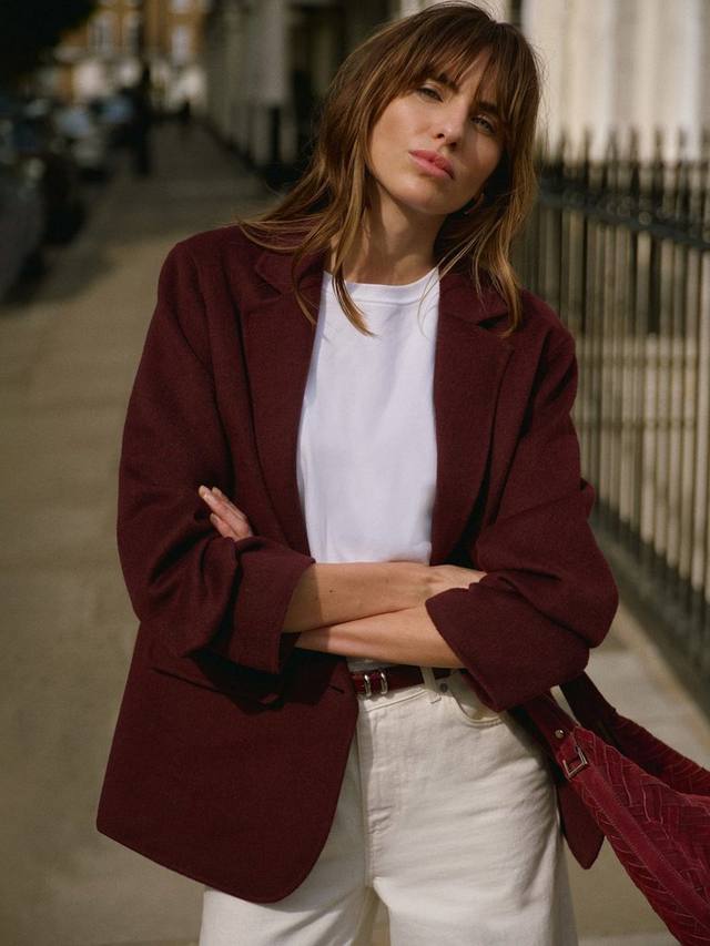 Однобортный пиджак из шерстяной смеси Mint Velvet
Однобортный пиджак из шерстяной смеси Mint Velvet