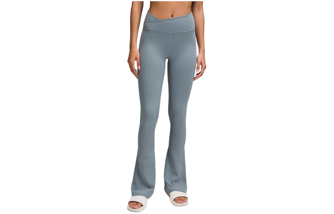 Асимметричные укороченные брюки-клёш 32" Повседневные брюки Женские Lululemon, Розово-коричневый/TPTC
Асимметричные укороченные брюки-клёш 32" Повседневные брюки Женские Lululemon, Розово-коричневый/TPTC