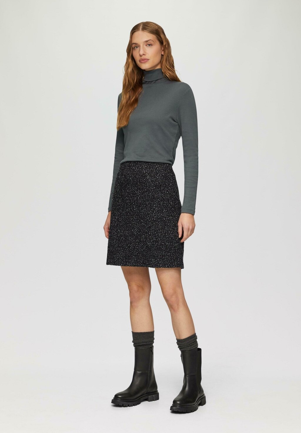 Топ с длинными рукавами MIT ROLLKRAGEN s.Oliver, антрацит
Топ с длинными рукавами MIT ROLLKRAGEN s.Oliver, антрацит