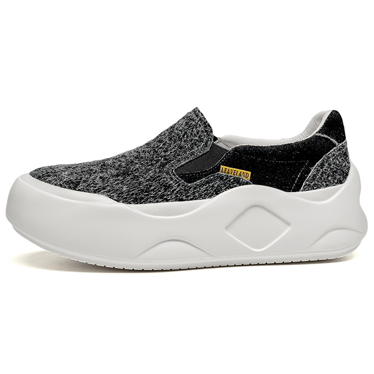 Низкие повседневные туфли для мужчин LEAVELAND, Snowflake Black
Низкие повседневные туфли для мужчин LEAVELAND, Snowflake Black