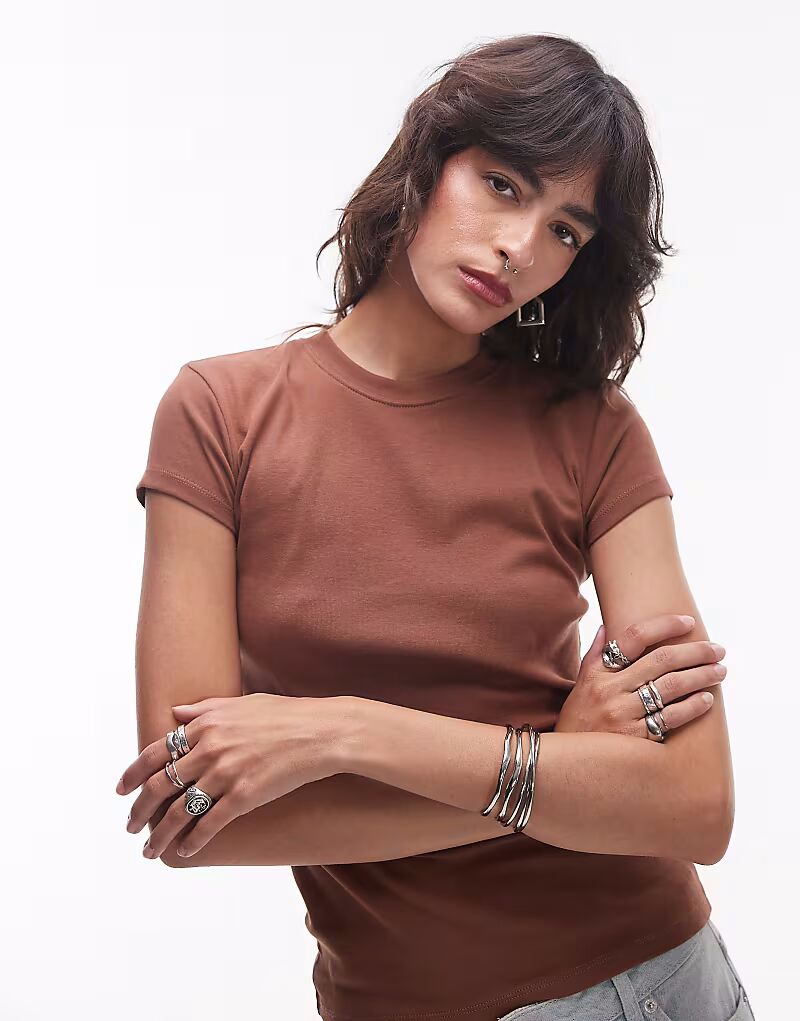 Повседневная футболка Topshop коричневого цвета
Повседневная футболка Topshop коричневого цвета