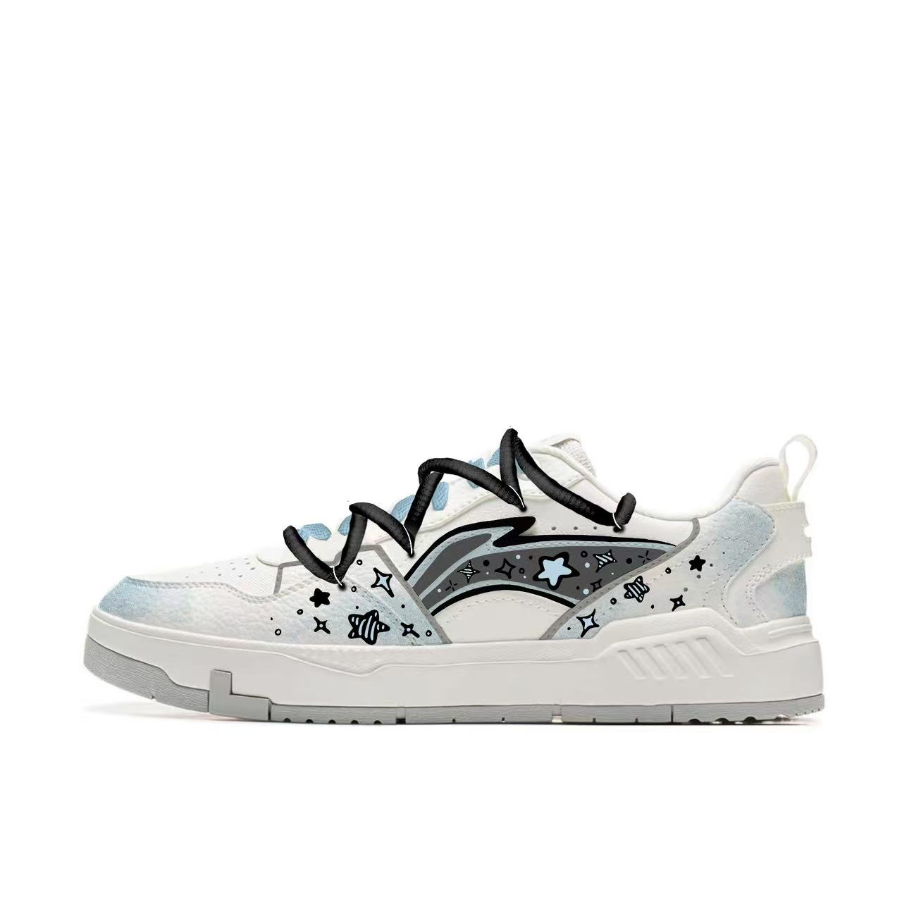 LINING Мужские сине-белые кроссовки для скейтбординга Yuan Chu с противоскользящей, износостойкой и дышащей подошвой
LINING Мужские сине-белые кроссовки для скейтбординга Yuan Chu с противоскользящей, износостойкой и дышащей подошвой