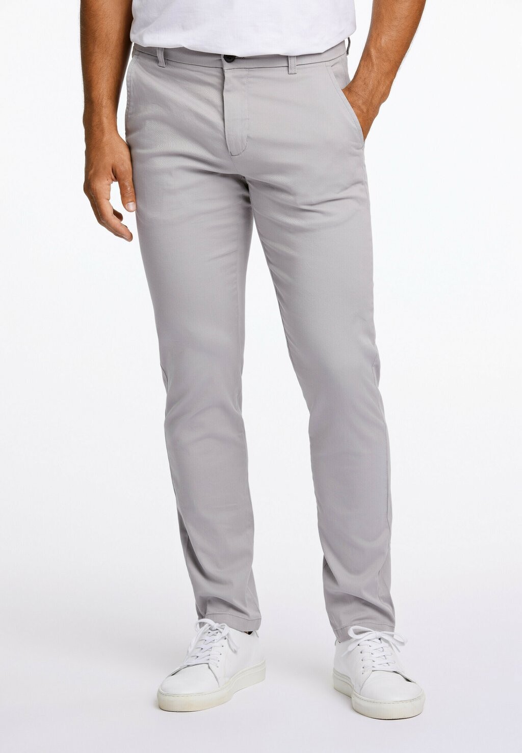 Chino Superflex Lindbergh, цвет lt grey
Chino Superflex Lindbergh, цвет lt grey