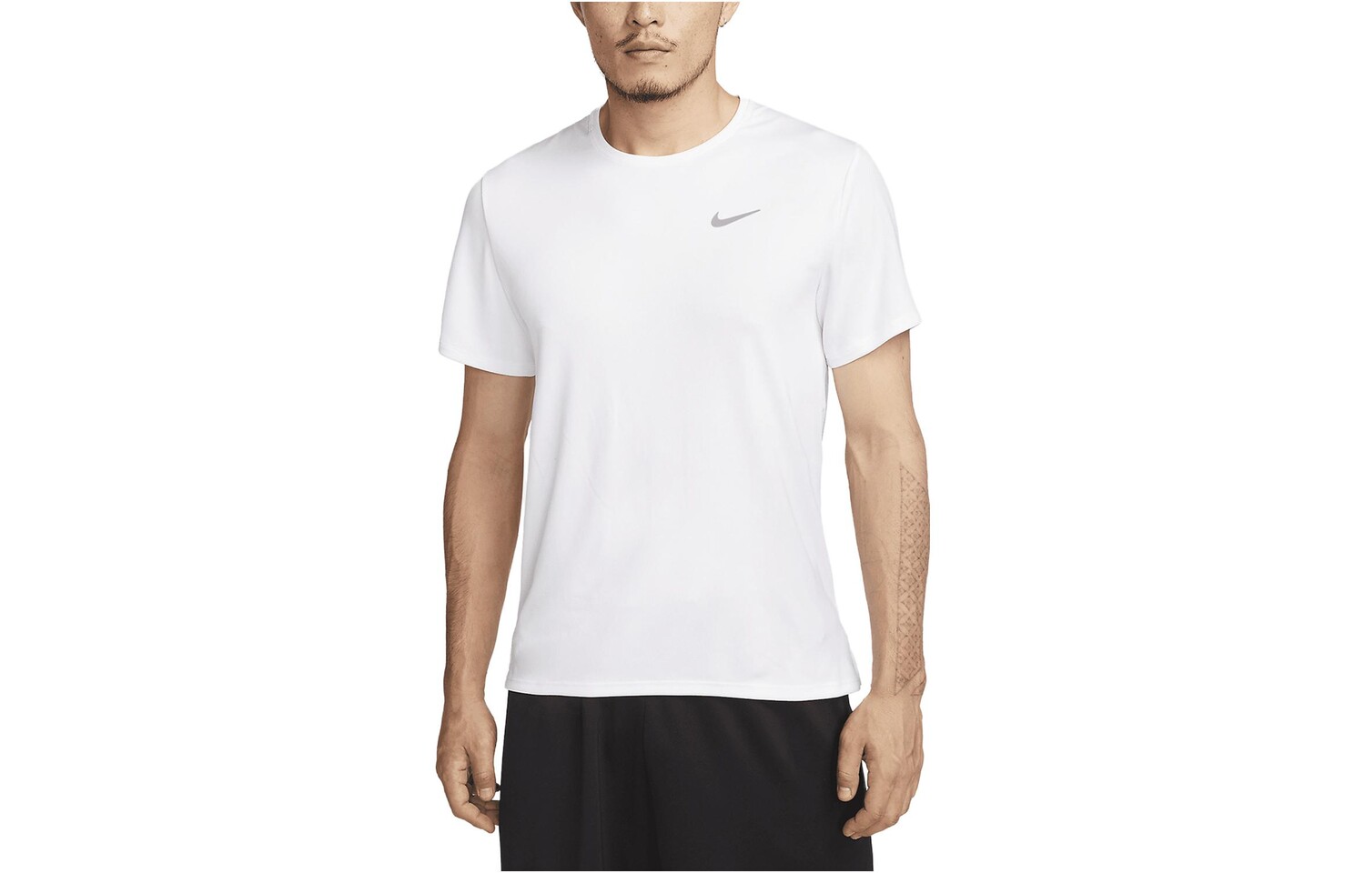 Футболка мужская белая Nike, белый
Футболка мужская белая Nike, белый