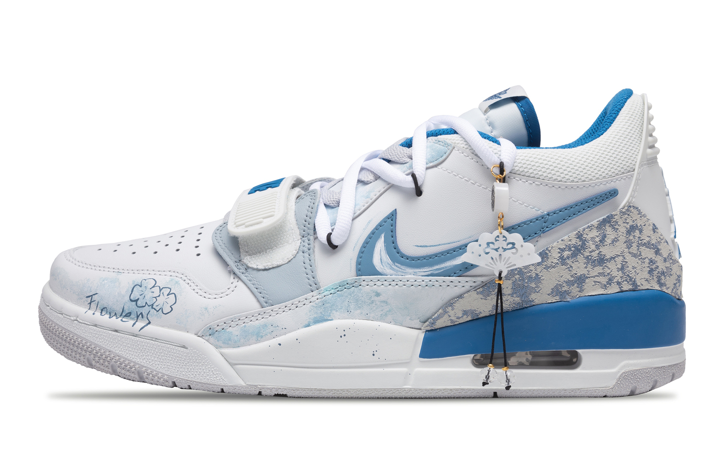 Jordan Легаси 312 амортизирующие нескользящие водостойкие низкие винтажные баскетбольные кроссовки мужские бело-голубые, цвет White Blue
Jordan Легаси 312 амортизирующие нескользящие водостойкие низкие винтажные баскетбольные кроссовки мужские бело-голубые, цвет White Blue