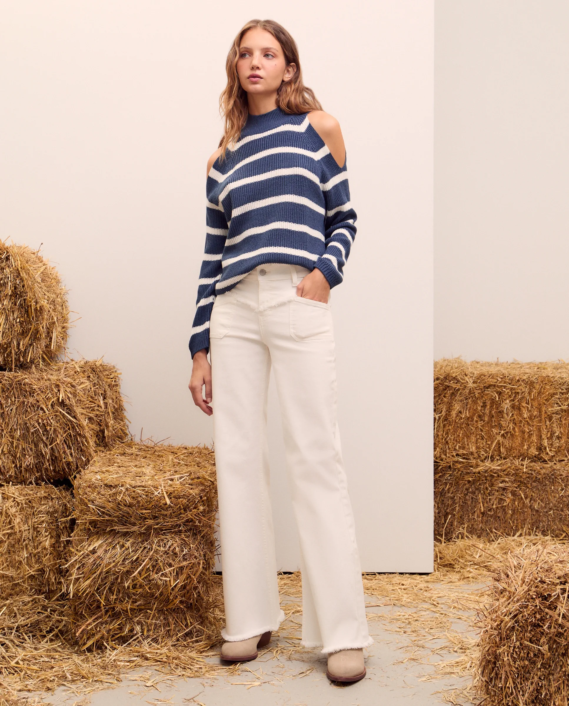 Женские брюки с бахромой Green Coast, песочный
Женские брюки с бахромой Green Coast, песочный