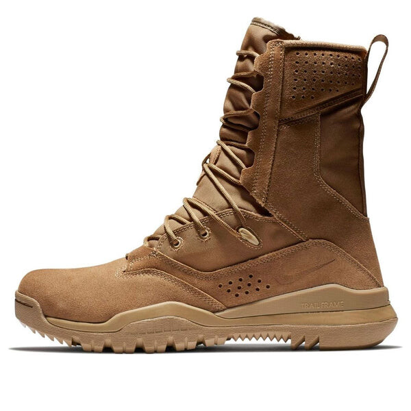 Кроссовки sfb field 2 8 inch leather 'coyote' Nike, мультиколор
Кроссовки sfb field 2 8 inch leather 'coyote' Nike, мультиколор