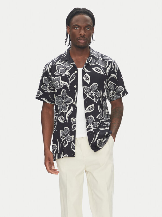 Рубашка обычного кроя 30-203707 Lindbergh, черный
Рубашка обычного кроя 30-203707 Lindbergh, черный