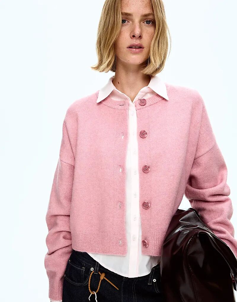 Свитер Bershka Oversize с ребристым подолом розового цвета
Свитер Bershka Oversize с ребристым подолом розового цвета