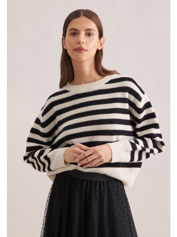 Seidensticker Объемный черный свитер
Seidensticker Объемный черный свитер