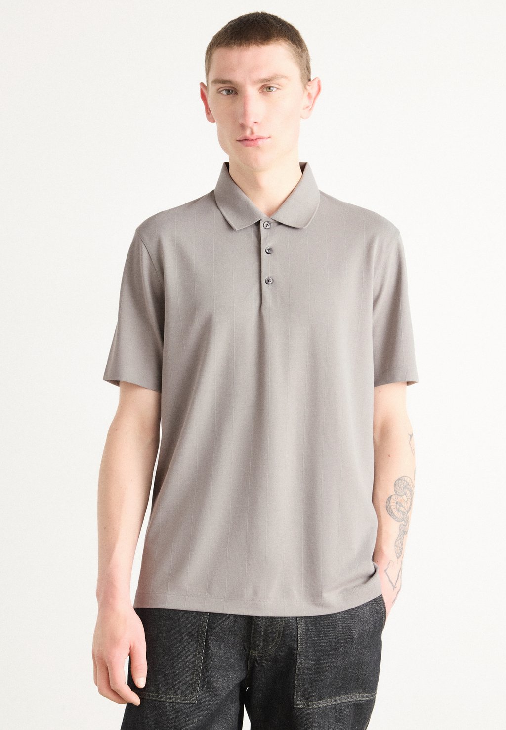 Поло STRIPE Calvin Klein, бежевый
Поло STRIPE Calvin Klein, бежевый