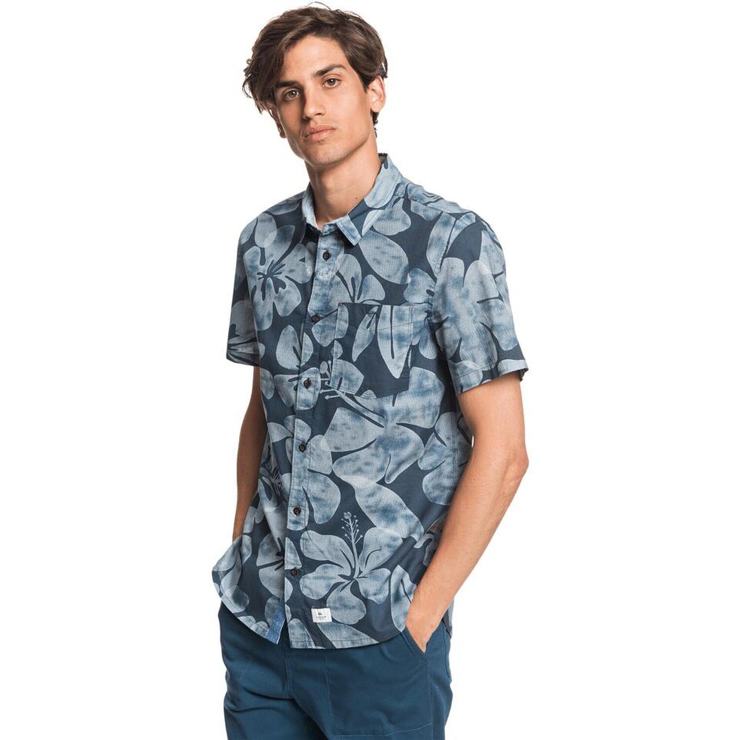 Мужская рубашка с коротким рукавом Sable dor, мужская рубашка для серфинга QUIKSILVER, цвет blau
Мужская рубашка с коротким рукавом Sable dor, мужская рубашка для серфинга QUIKSILVER, цвет blau