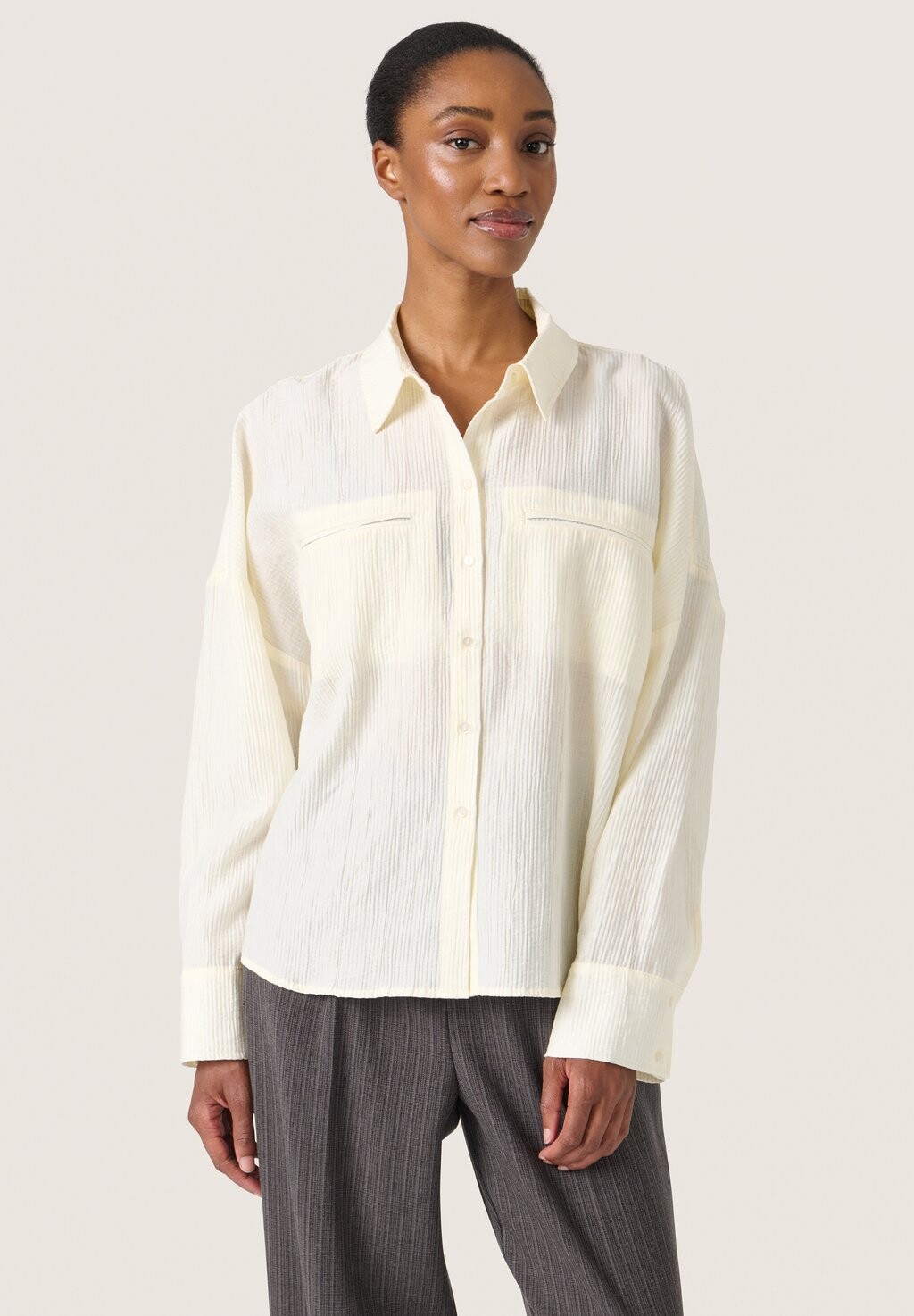 Блузка на пуговицах Soaked in Luxury, молочный
Блузка на пуговицах Soaked in Luxury, молочный