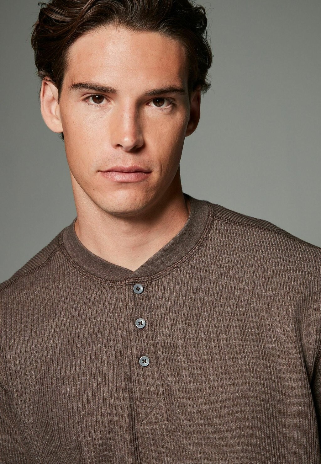 Топ с длинными рукавами REGULAR FIT TEXTURED LONG SLEEVE GRANDAD Next, коричневый
Топ с длинными рукавами REGULAR FIT TEXTURED LONG SLEEVE GRANDAD Next, коричневый