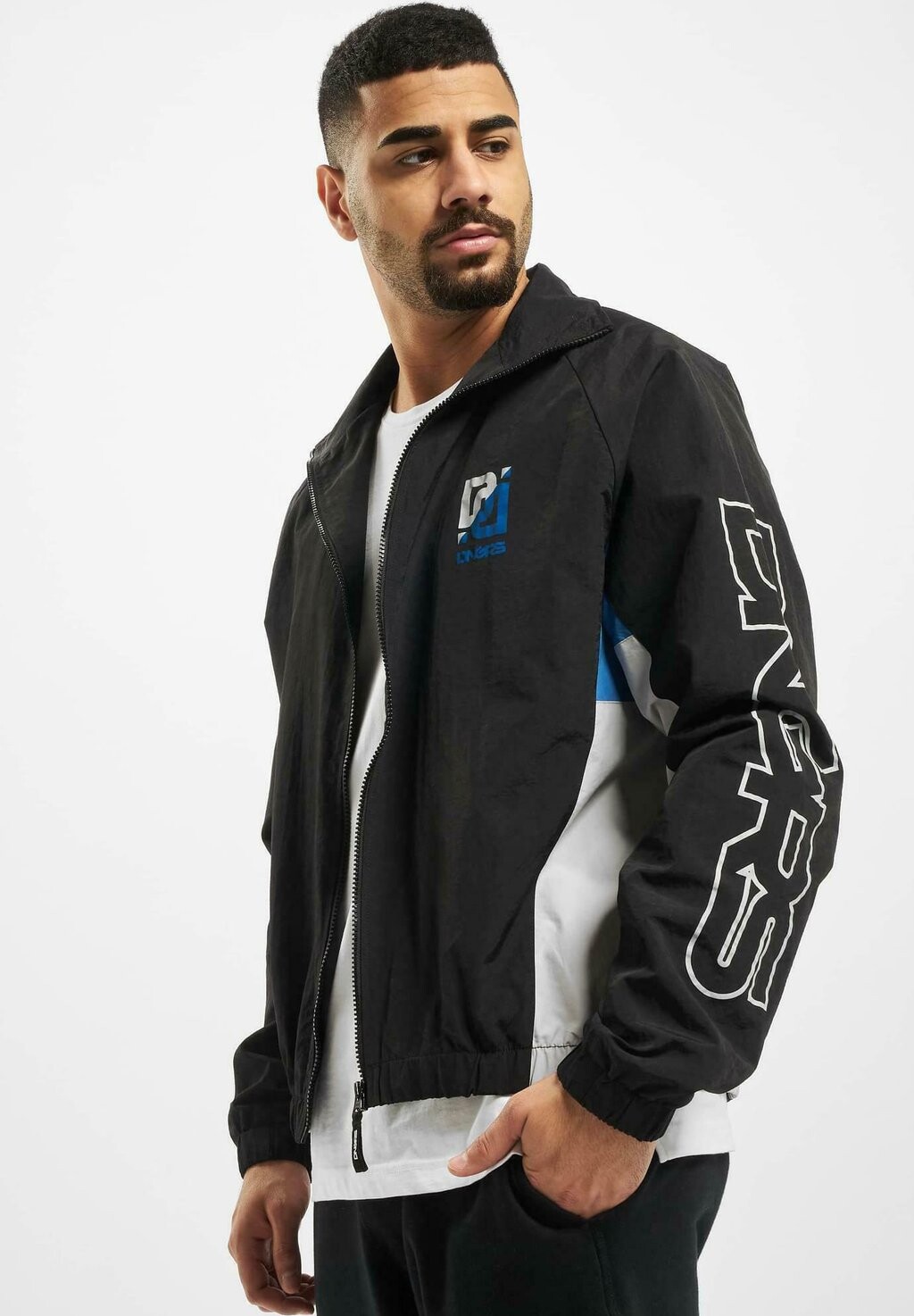 Летняя куртка THUNDER Dangerous DNGRS, черный
Летняя куртка THUNDER Dangerous DNGRS, черный